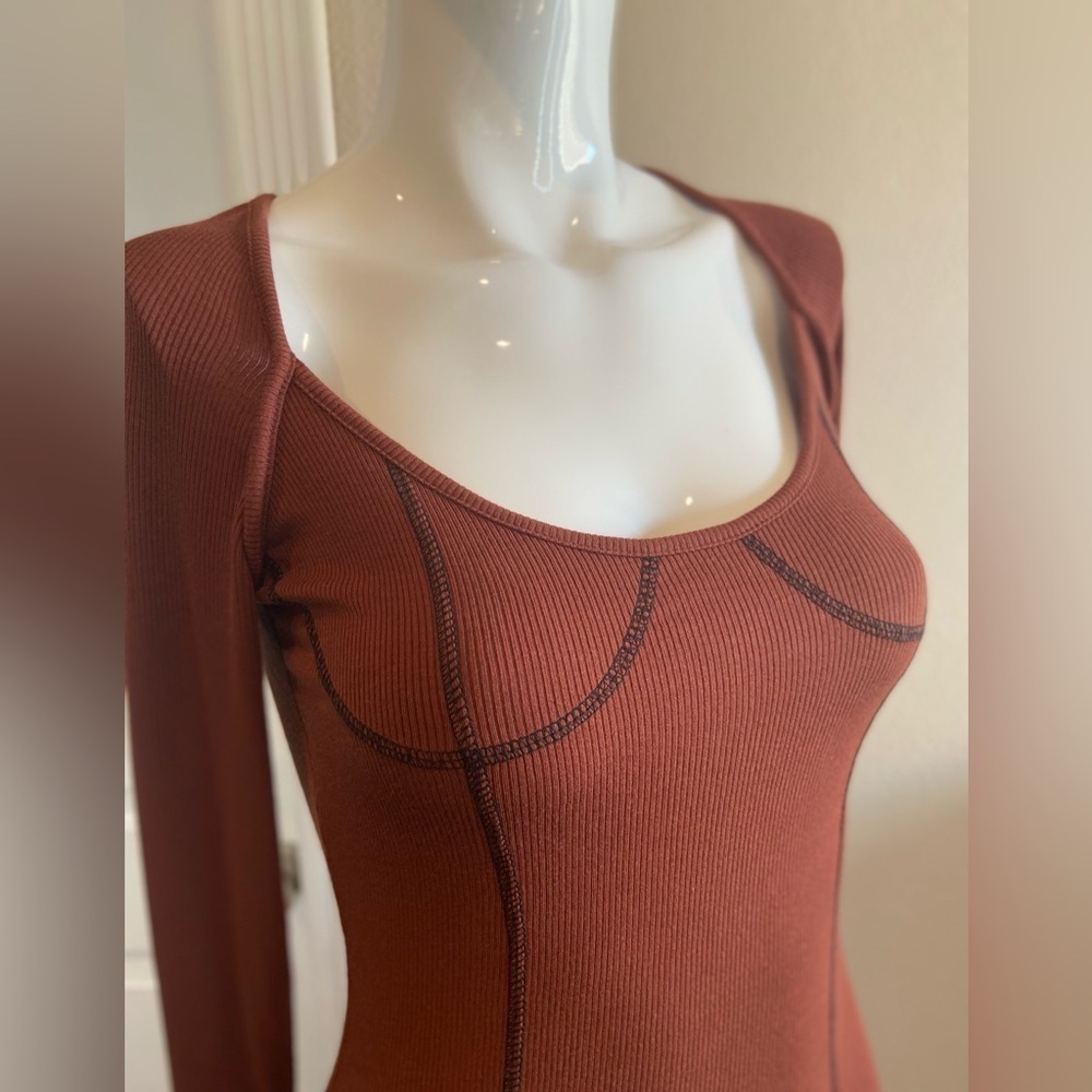 Popular 21~NWT~Lightweight~Stretchy~Rust~Ribbed Knit~Bodycon~Midi~Dress~Size S - Picture 4 of 12